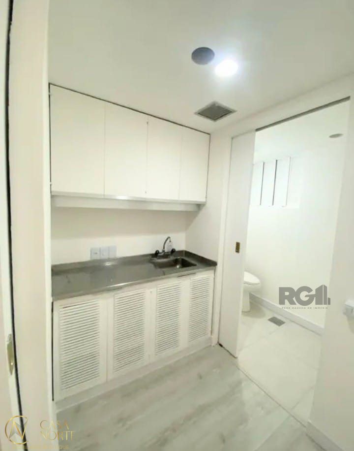 Sala Comercial à venda , 48m², Rua dos Andradas no bairro Centro Histórico em Porto Alegre