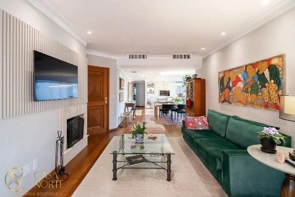Apartamento à venda com 3 quartos, 171m², 1 suíte, 2 vagas, Rua Barão de Ubá no bairro Bela Vista em Porto Alegre