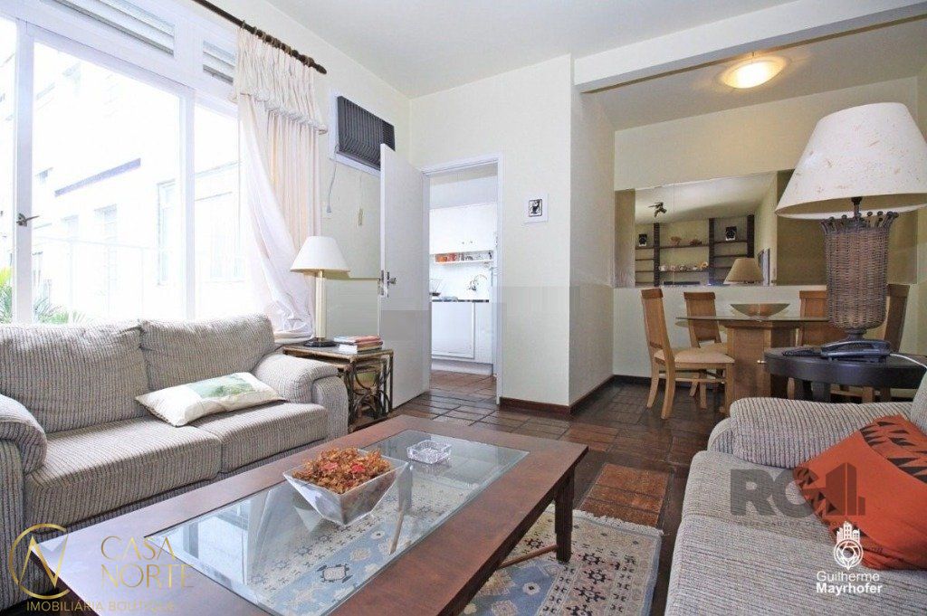 Apartamento à venda com 2 quartos, 75m², 1 vaga, Rua Mariante no bairro Rio Branco em Porto Alegre
