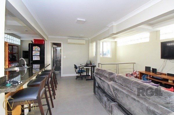 Cobertura à venda com 2 quartos, 123m², 1 suíte, 1 vaga, Rua Sinimbú no bairro Petrópolis em Porto Alegre