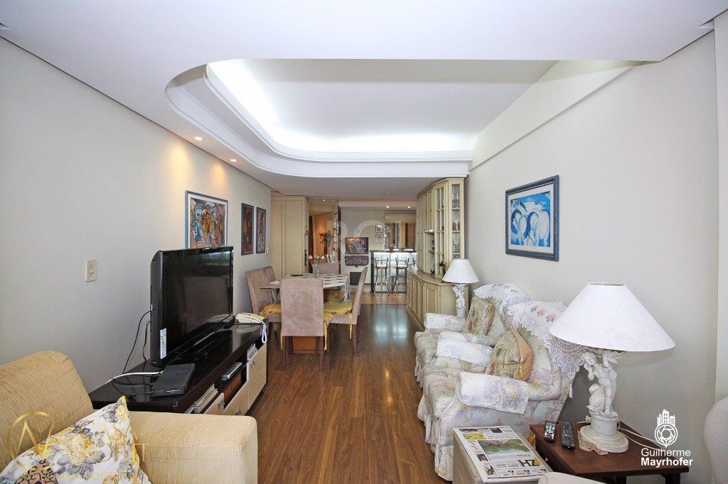 Apartamento à venda com 3 quartos, 90m², 1 suíte, 1 vaga, Avenida Borges de Medeiros no bairro Centro Histórico em Porto Alegre