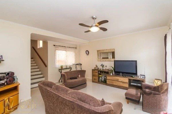 Casa à venda com 3 quartos, 182m², 1 suíte, 2 vagas, Travessa Orion no bairro Cristo Redentor em Porto Alegre