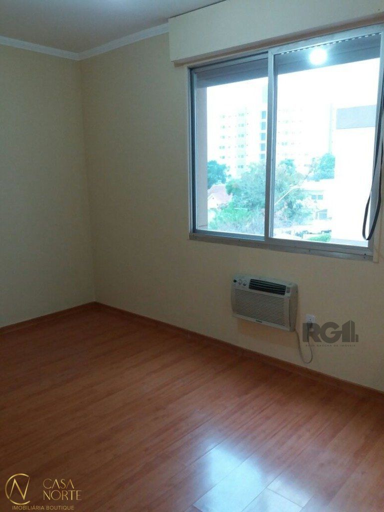 Apartamento à venda com 3 quartos, 84m², 1 suíte, 1 vaga, Travessa Dezenove de Novembro no bairro Santo Antônio em Porto Alegre