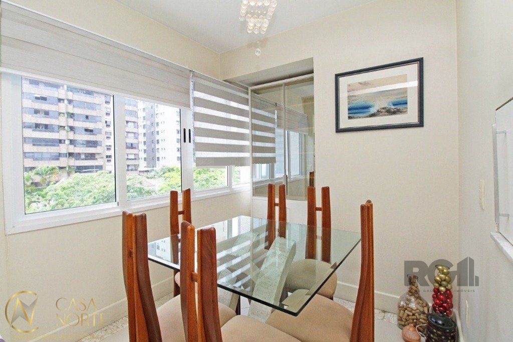 Apartamento à venda com 2 quartos, 75m², 1 suíte, 2 vagas, Rua Pedro Ivo no bairro Mont Serrat em Porto Alegre