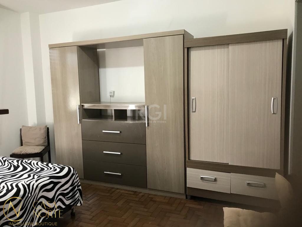 Apartamento à venda com 1 quarto, 44m², Rua Olinda no bairro São Geraldo em Porto Alegre
