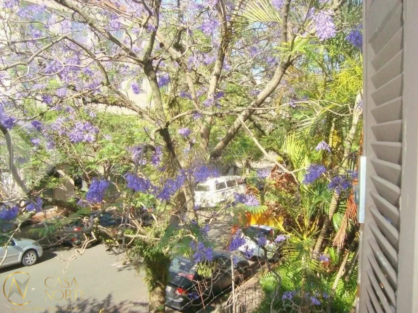 Apartamento à venda com 3 quartos, 101m², 1 vaga, Rua Dona Eugênia no bairro Santa Cecília em Porto Alegre