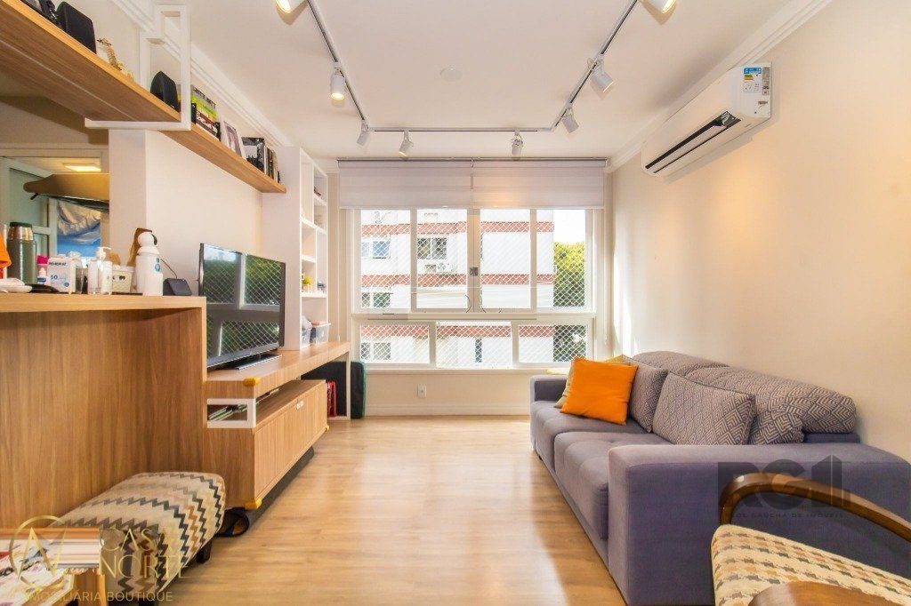 Apartamento à venda com 3 quartos, 110m², 1 suíte, 2 vagas, Rua Coronel Bordini no bairro Rio Branco em Porto Alegre