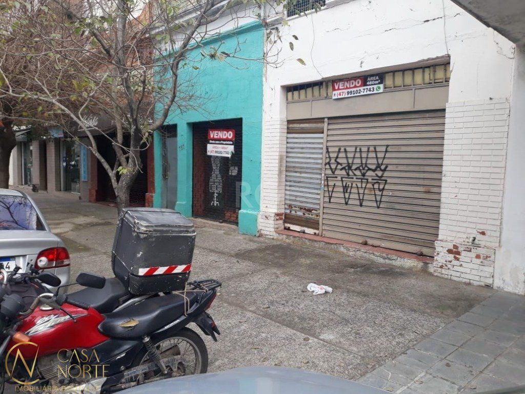 Casa Comercial à venda , 468m², Avenida São Pedro no bairro São Geraldo em Porto Alegre