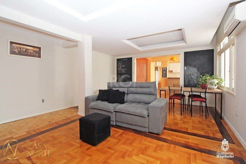Apartamento à venda com 2 quartos, 81m², 1 suíte, 1 vaga, Rua General João Telles no bairro Bom Fim em Porto Alegre