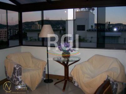 Cobertura à venda com 3 quartos, 201m², 1 suíte, 2 vagas, Rua Buenos Aires no bairro Jardim  Botânico em Porto Alegre