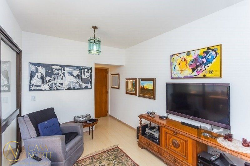 Apartamento à venda com 2 quartos, 72m², 1 vaga, Avenida Independência no bairro Independência em Porto Alegre
