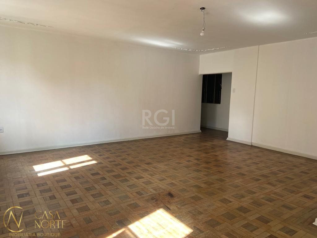 Apartamento à venda com 4 quartos, 163m², 2 suítes, Rua Duque de Caxias no bairro Centro Histórico em Porto Alegre