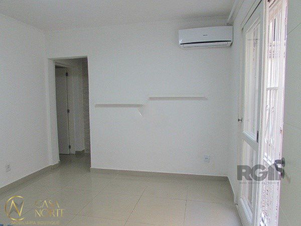 Apartamento à venda com 1 quarto, 39m², Avenida Alegrete no bairro Petrópolis em Porto Alegre
