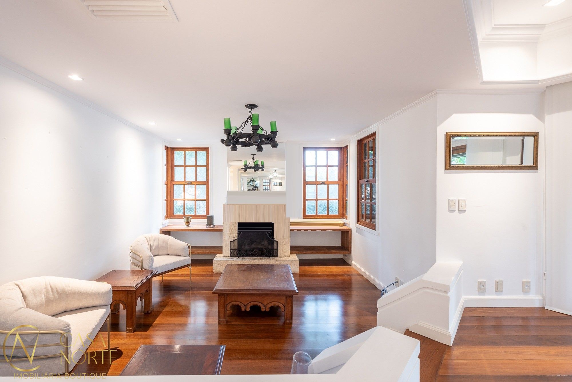 Apartamento à venda com 3 quartos, 309m², 3 suítes, 3 vagas, Rua Artur Rocha no bairro Auxiliadora em Porto Alegre
