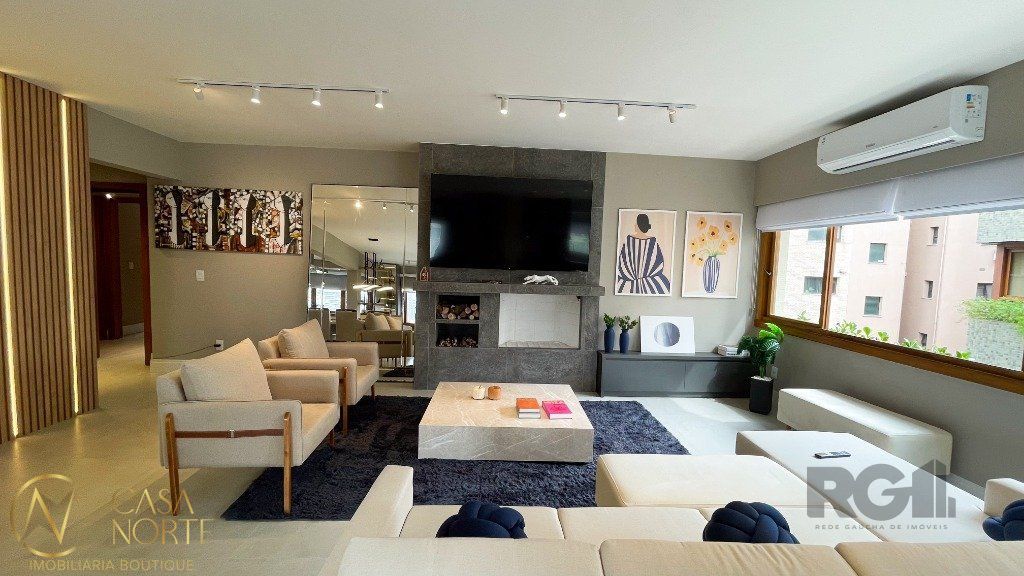Apartamento à venda com 3 quartos, 148m², 1 suíte, 2 vagas, Rua Desembargador Augusto Loureiro Lima no bairro Petrópolis em Porto Alegre