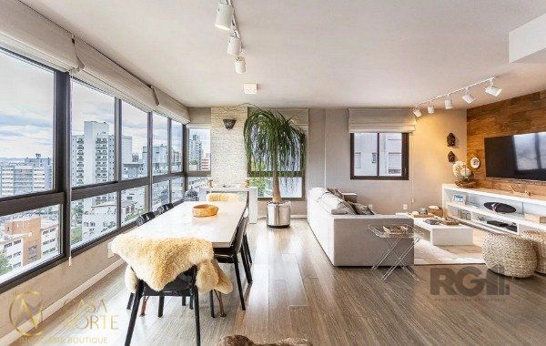 Apartamento à venda com 3 quartos, 98m², 1 suíte, 2 vagas, Rua Cabral no bairro Rio Branco em Porto Alegre