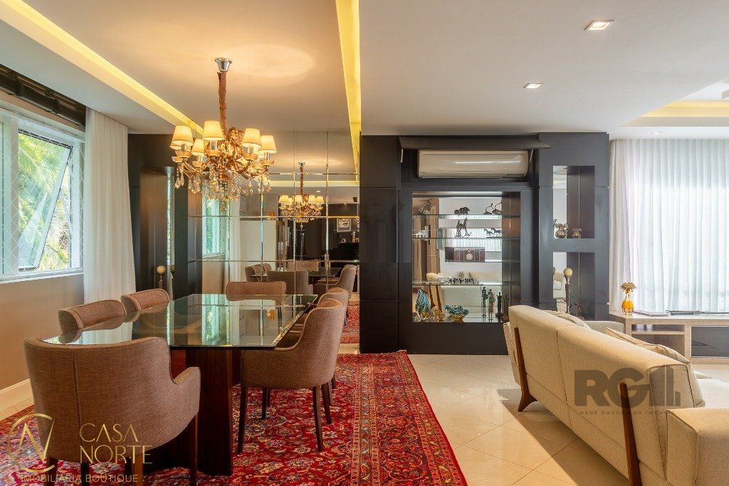 Apartamento à venda com 3 quartos, 271m², 3 suítes, 3 vagas, Alameda Emílio de Menezes no bairro Três Figueiras em Porto Alegre