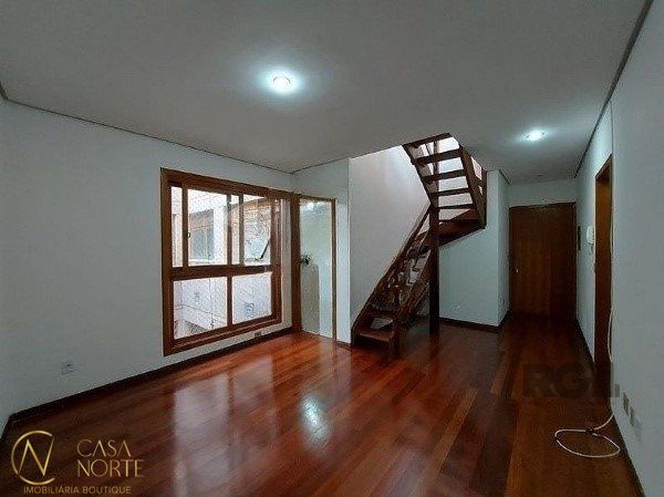 Cobertura à venda com 2 quartos, 115m², 1 vaga, Rua Sinimbú no bairro Petrópolis em Porto Alegre
