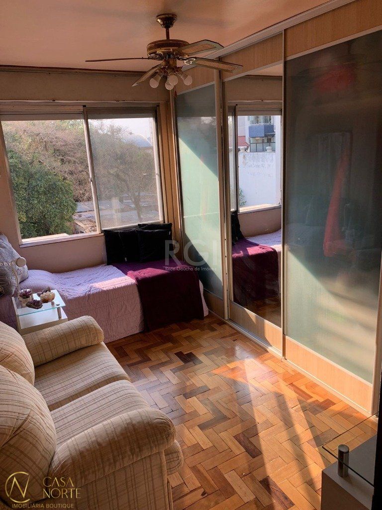 Apartamento à venda com 2 quartos, 64m², Rua Gomes Jardim no bairro Santana em Porto Alegre