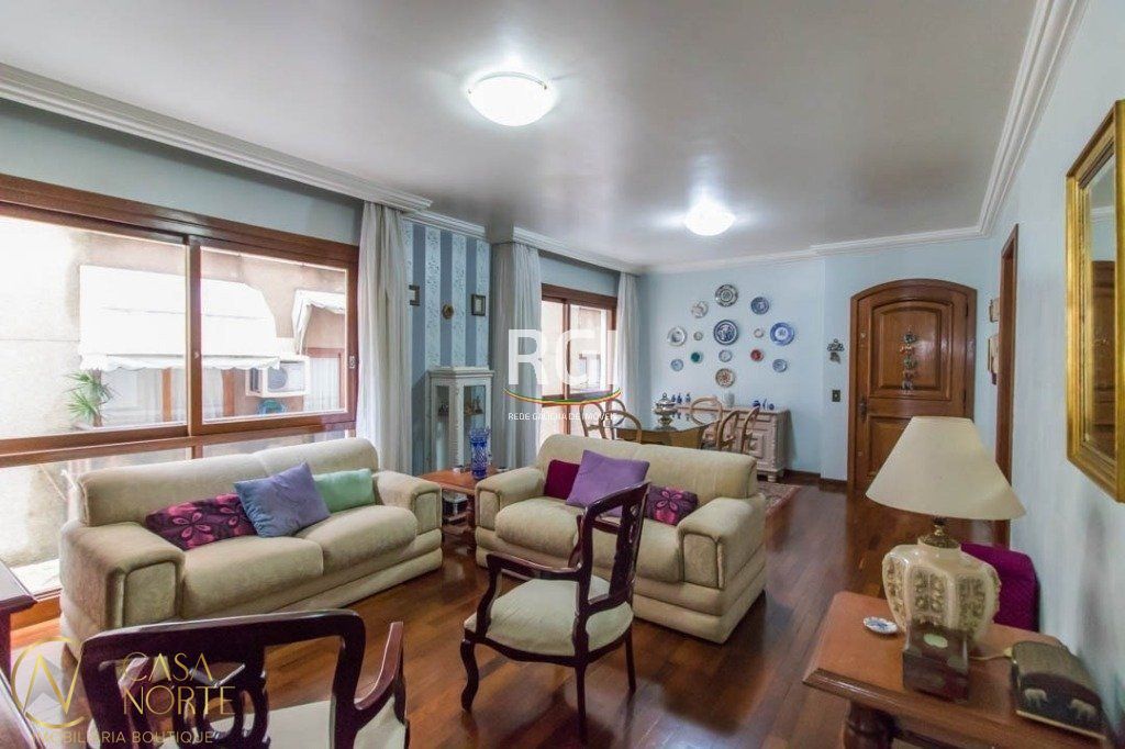 Apartamento à venda com 3 quartos, 127m², 1 suíte, 2 vagas, Rua Vieira de Castro no bairro Farroupilha em Porto Alegre