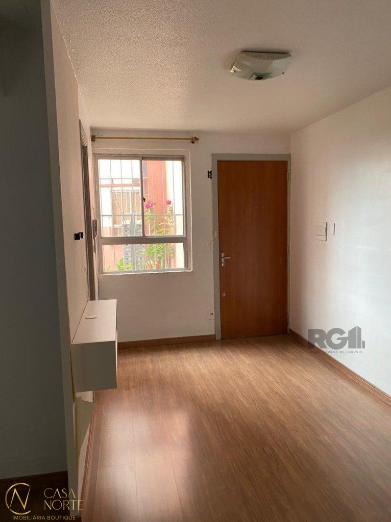 Apartamento à venda com 2 quartos, 37m², 1 vaga, Rua José Barcellos Garcia no bairro Rubem Berta em Porto Alegre