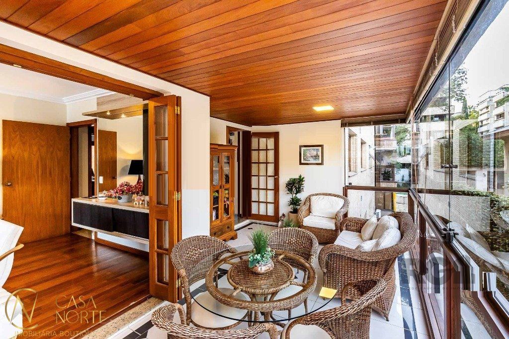 Apartamento à venda com 3 quartos, 138m², 1 suíte, 2 vagas, Rua Coronel Bordini no bairro Bela Vista em Porto Alegre