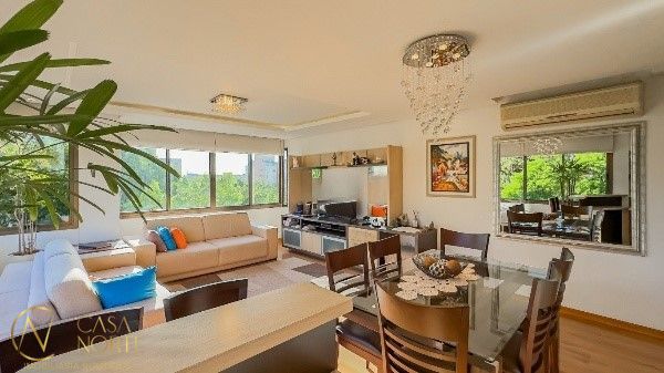 Apartamento à venda com 3 quartos, 114m², 1 suíte, 2 vagas, Rua Felicíssimo de Azevedo no bairro Auxiliadora em Porto Alegre