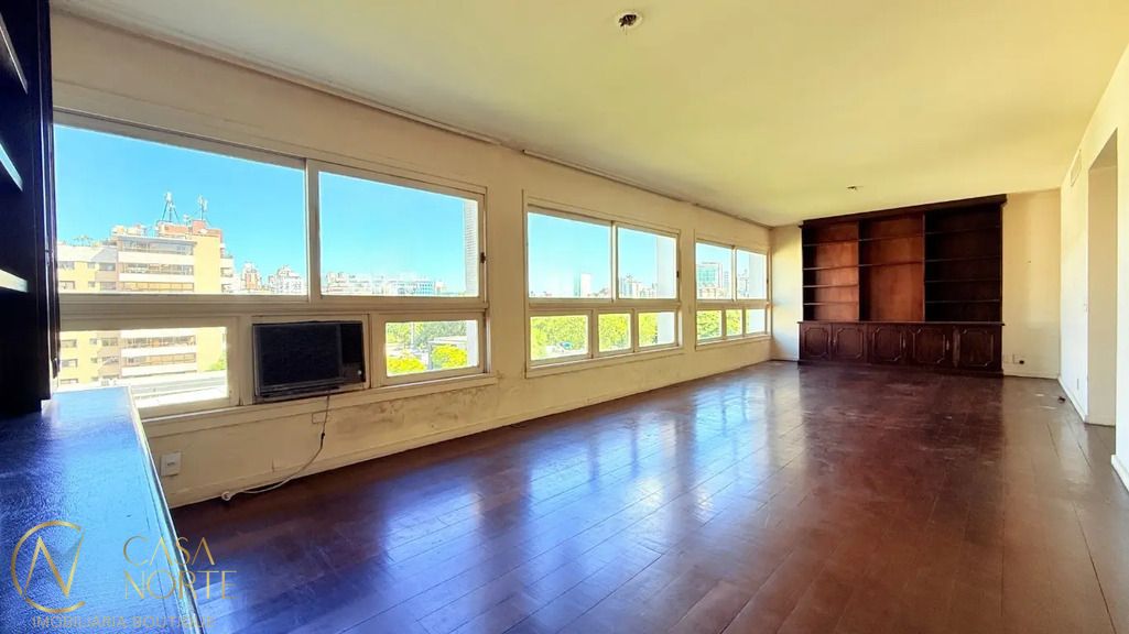 Apartamento à venda com 3 quartos, 173m², 1 suíte, 2 vagas, Rua Quintino Bocaiúva no bairro Floresta em Porto Alegre