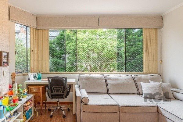 Apartamento à venda com 2 quartos, 75m², 1 suíte, 2 vagas, Rua Itaboraí no bairro Jardim  Botânico em Porto Alegre