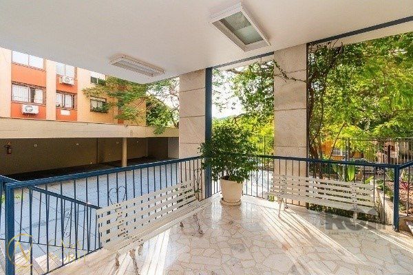 Apartamento à venda com 3 quartos, 107m², 1 suíte, 1 vaga, Rua André Puente no bairro Independência em Porto Alegre