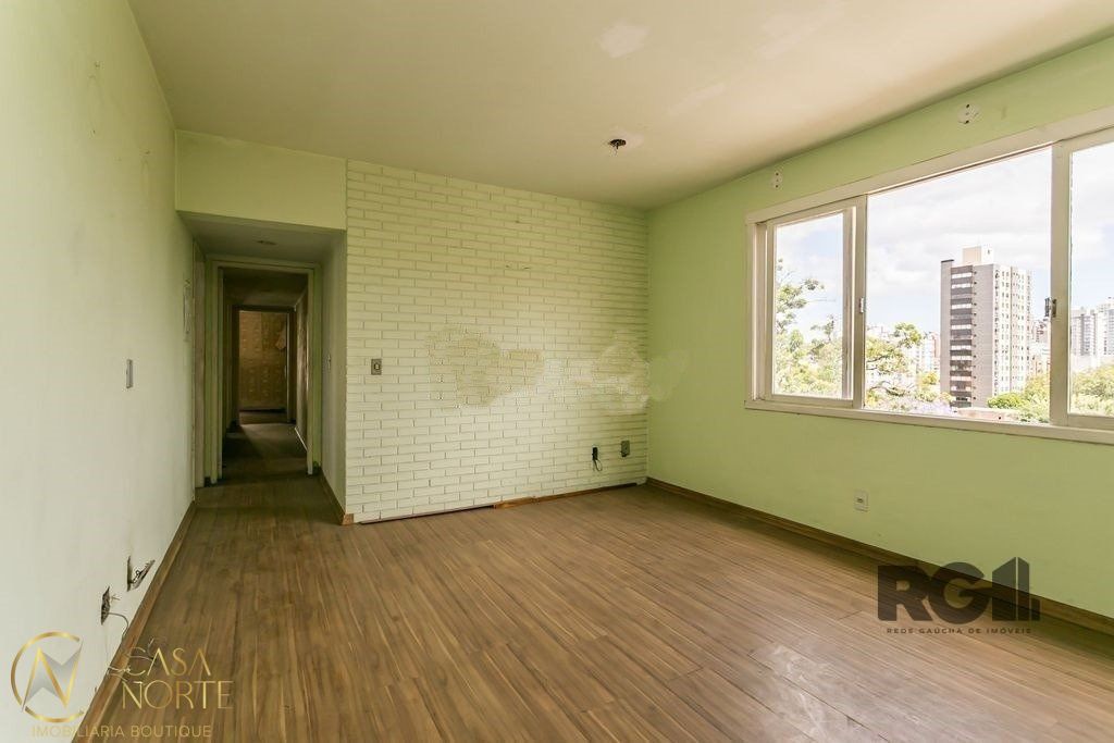 Cobertura à venda com 3 quartos, 183m², 1 suíte, 2 vagas, Avenida Ijui no bairro Petrópolis em Porto Alegre