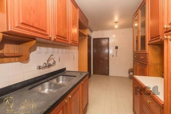Apartamento à venda com 3 quartos, 110m², 1 suíte, 1 vaga, Rua Coronel Bordini no bairro Rio Branco em Porto Alegre
