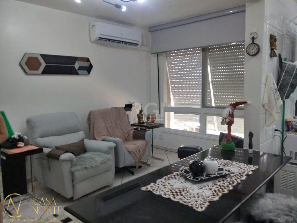 Apartamento à venda com 2 quartos, 58m², 1 vaga, Avenida João Pessoa no bairro Centro Histórico em Porto Alegre
