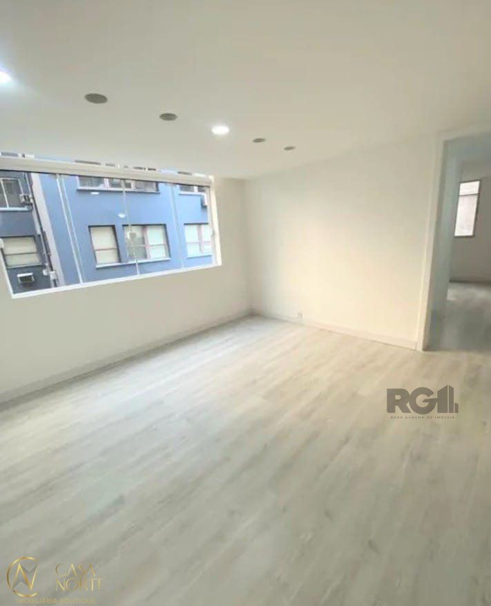 Sala Comercial à venda , 48m², Rua dos Andradas no bairro Centro Histórico em Porto Alegre