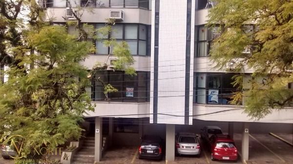 Apartamento à venda com 2 quartos, 60m², Avenida Taquara no bairro Petrópolis em Porto Alegre