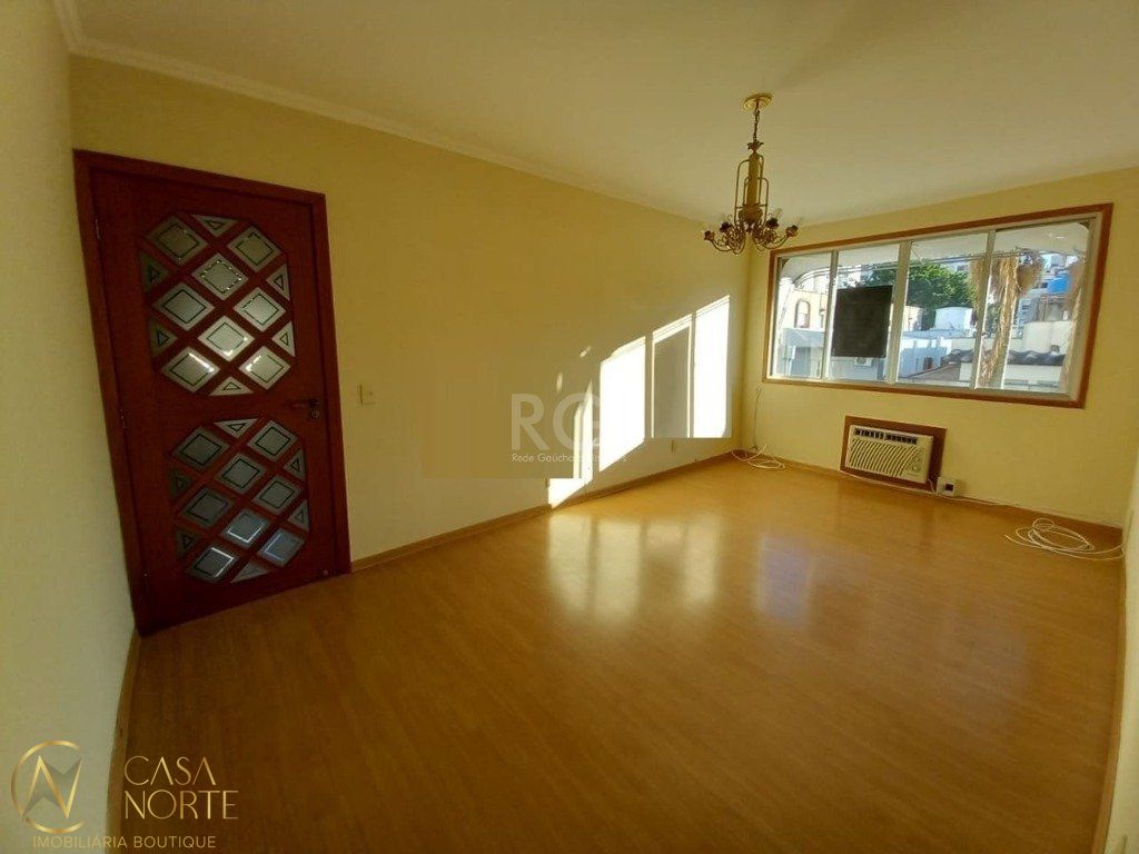 Apartamento à venda com 2 quartos, 72m², 1 vaga, Rua Anita Garibaldi no bairro Mont Serrat em Porto Alegre