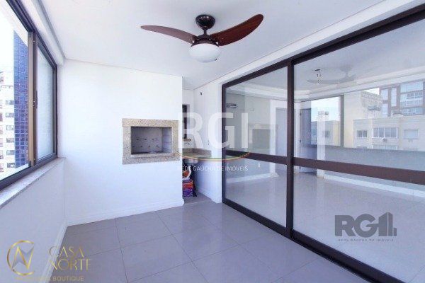 Apartamento à venda com 3 quartos, 126m², 1 suíte, 2 vagas, Rua Tito Lívio Zambecari no bairro Mont Serrat em Porto Alegre