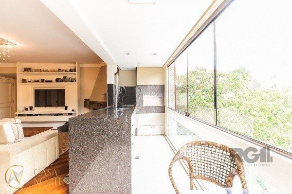 Apartamento à venda com 3 quartos, 145m², 1 suíte, 2 vagas, Rua Anita Garibaldi no bairro Mont Serrat em Porto Alegre