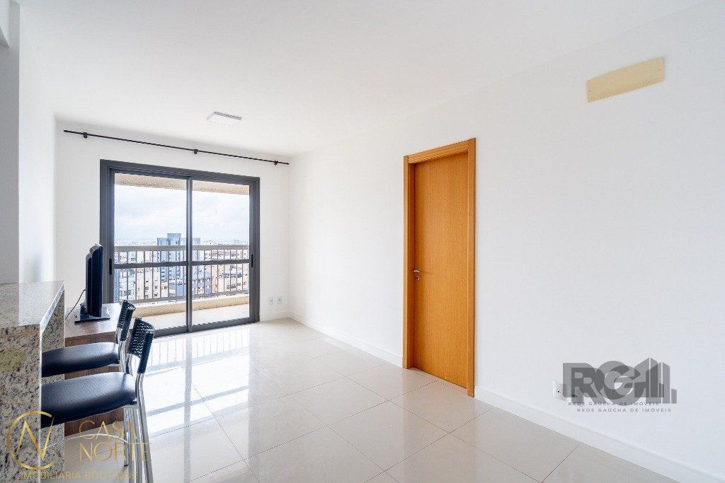 Apartamento à venda com 1 quarto, 56m², 1 vaga, Avenida Luiz Manoel Gonzaga no bairro Três Figueiras em Porto Alegre