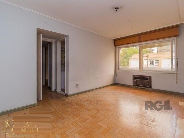 Apartamento à venda com 3 quartos, 137m², 1 suíte, 1 vaga, Rua Dona Laura no bairro Rio Branco em Porto Alegre