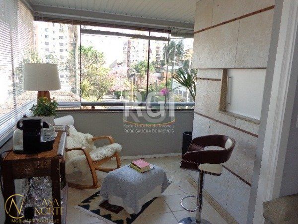 Apartamento à venda com 1 quarto, 47m², 1 vaga, Rua Engenheiro Adolfo Stern no bairro Bela Vista em Porto Alegre