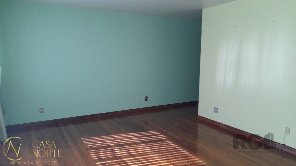 Apartamento à venda com 3 quartos, 122m², 1 suíte, 2 vagas, Rua Tenente-Coronel Fabrício Pilar no bairro Mont Serrat em Porto Alegre