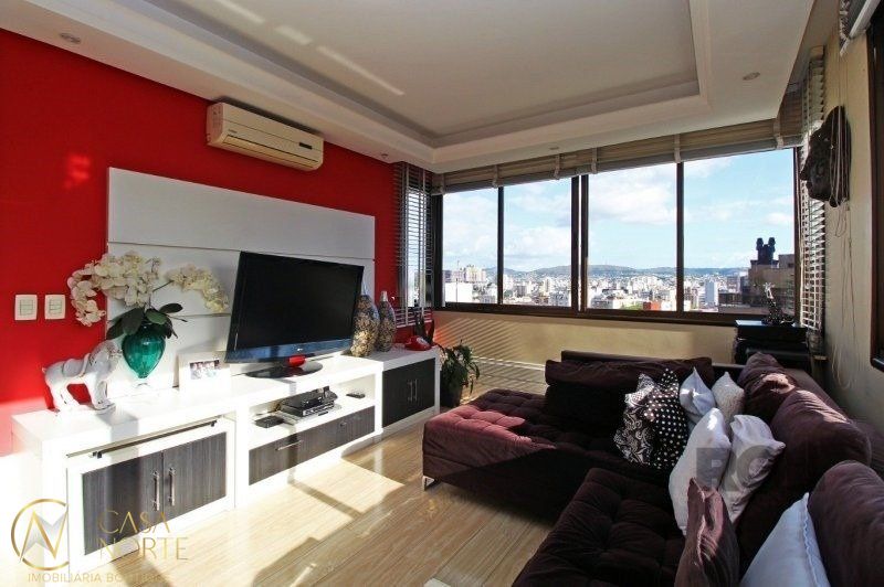 Apartamento à venda com 3 quartos, 95m², 1 suíte, 2 vagas, Rua Castro Alves no bairro Independência em Porto Alegre