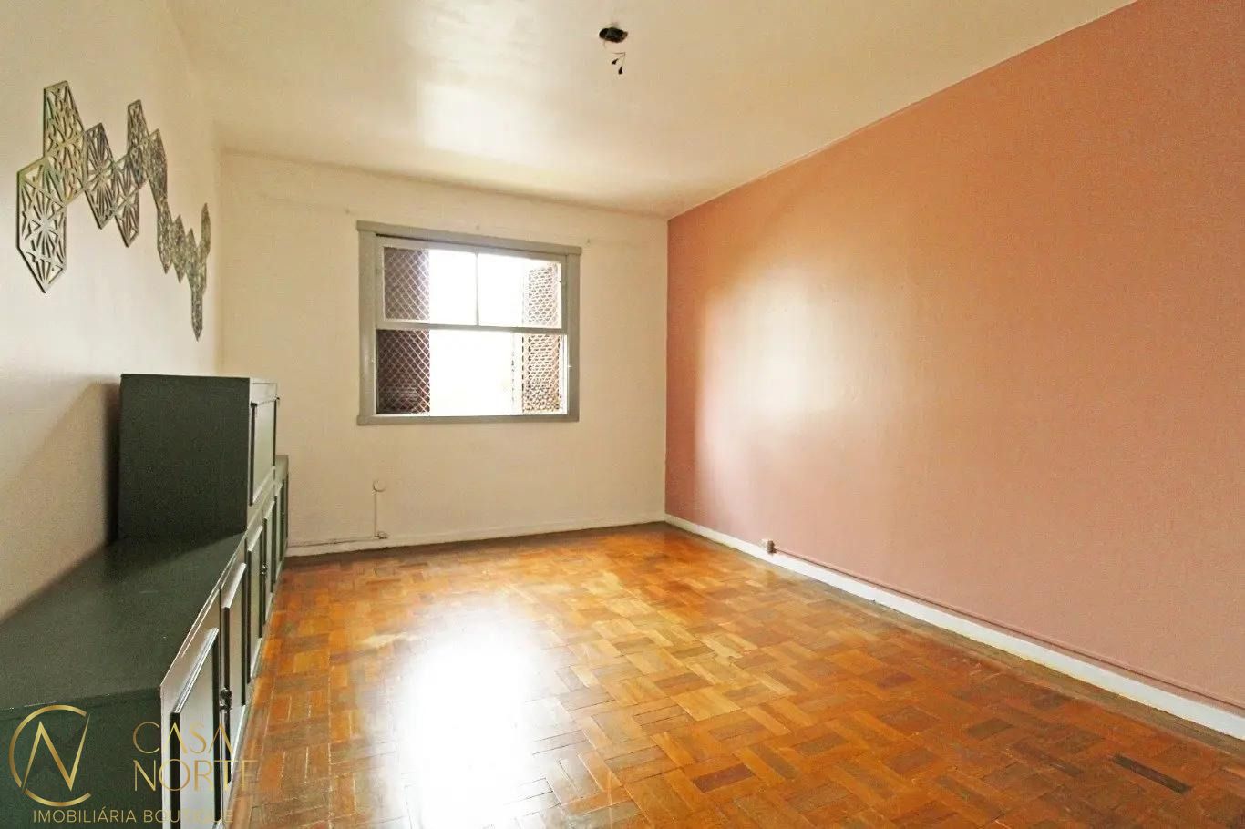 Apartamento à venda com 3 quartos, 101m², 1 vaga, Rua Dona Eugênia no bairro Santa Cecília em Porto Alegre