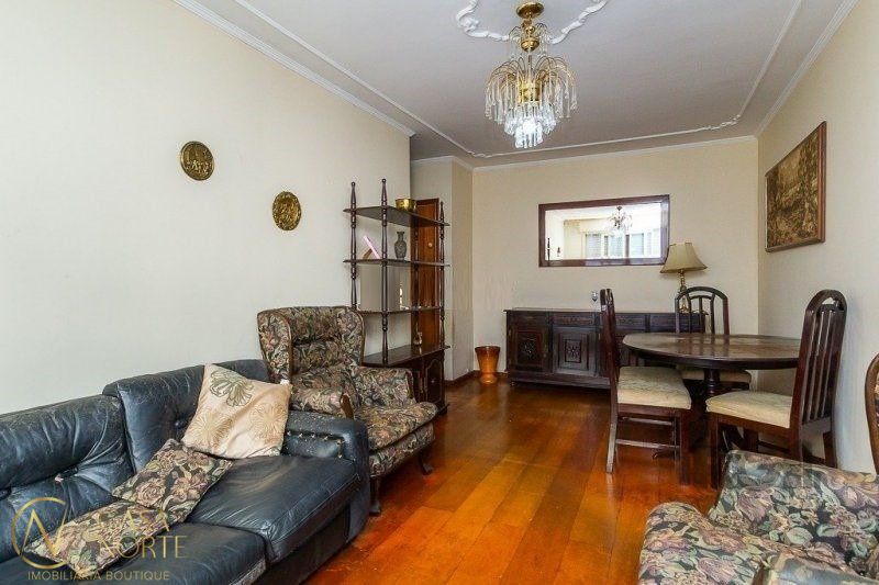 Apartamento à venda com 2 quartos, 84m², 1 vaga, Avenida Coronel Lucas de Oliveira no bairro Petrópolis em Porto Alegre