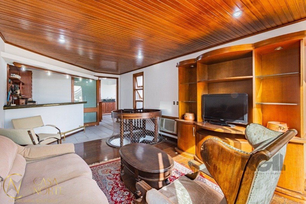 Cobertura à venda com 3 quartos, 269m², 1 suíte, 3 vagas, Rua Doutor Timóteo no bairro Moinhos de Vento em Porto Alegre