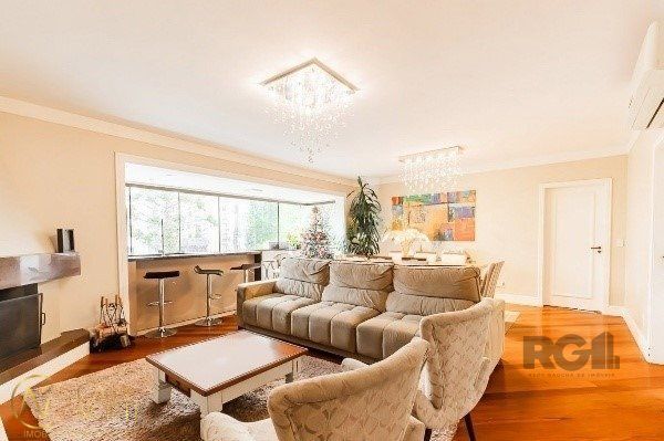 Apartamento à venda com 3 quartos, 145m², 1 suíte, 2 vagas, Rua Anita Garibaldi no bairro Mont Serrat em Porto Alegre