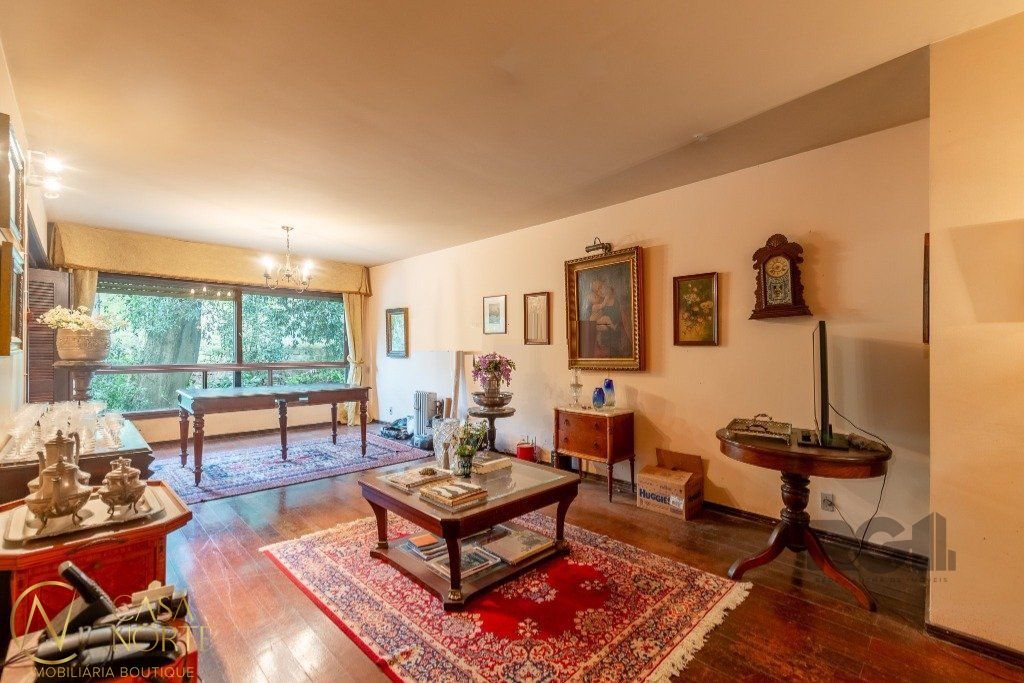 Apartamento à venda com 3 quartos, 120m², 1 suíte, 1 vaga, Rua Quintino Bocaiúva no bairro Floresta em Porto Alegre