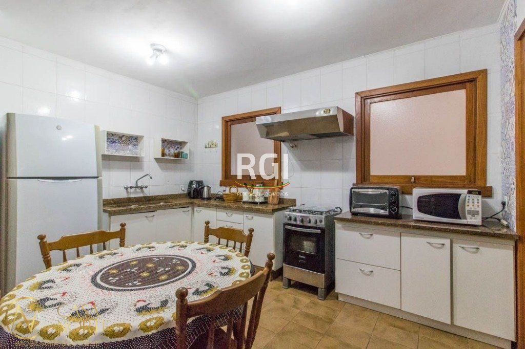 Apartamento à venda com 3 quartos, 127m², 1 suíte, 2 vagas, Rua Vieira de Castro no bairro Farroupilha em Porto Alegre