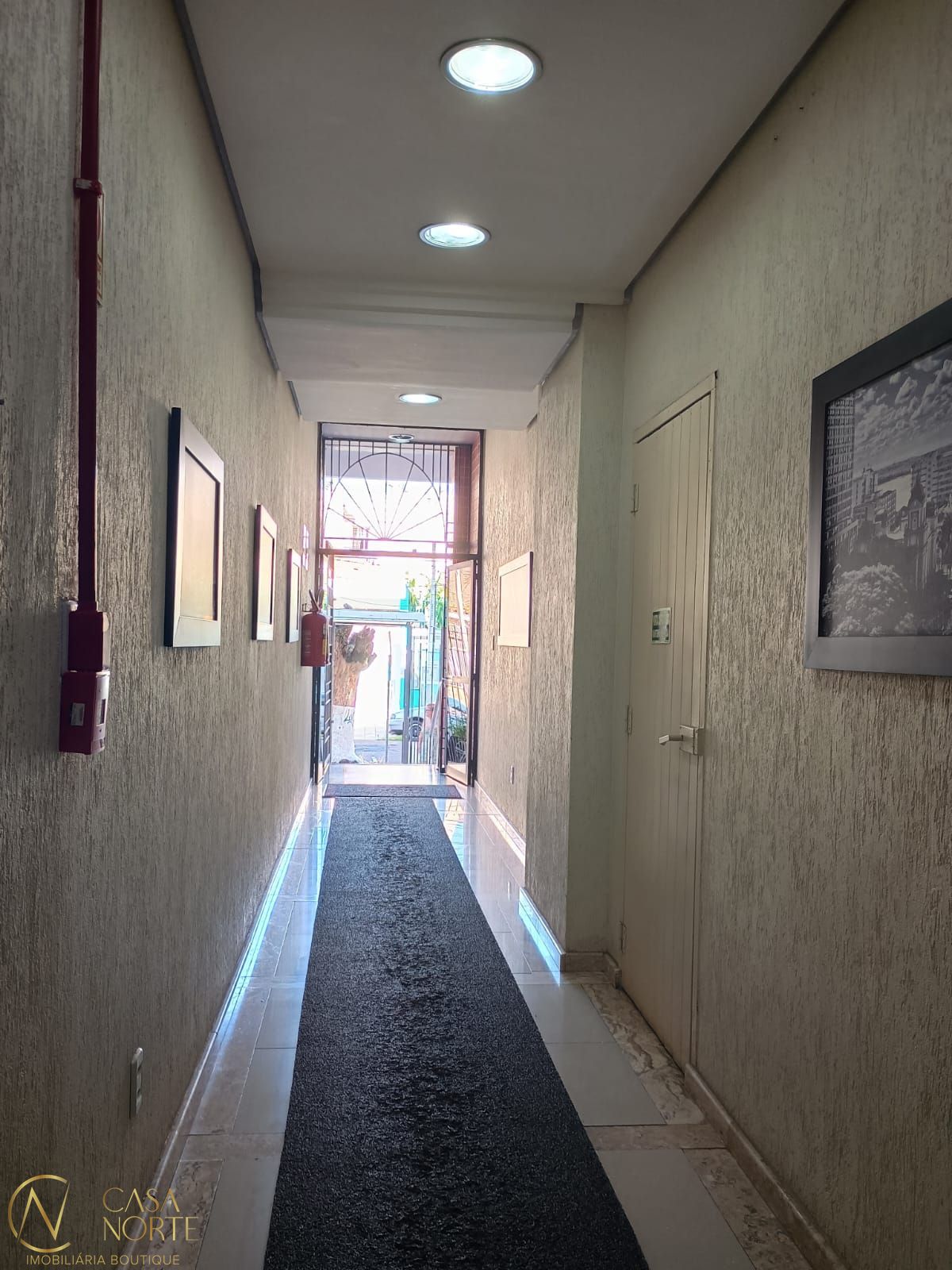 Sala Comercial à venda com 1 quarto, 33m², Rua Francisco Ferrer no bairro Rio Branco em Porto Alegre